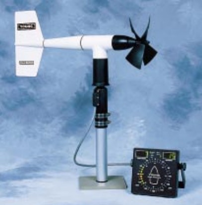 高性能船用風(fēng)速風(fēng)向儀監(jiān)視器套裝(圖1)