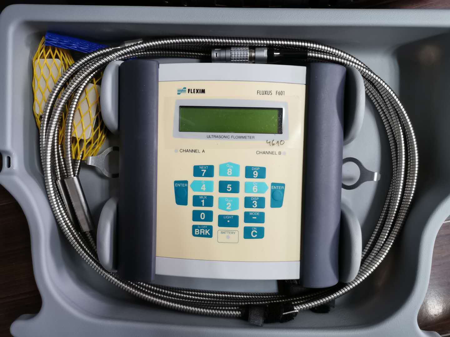 FLEXIM德國(guó)弗萊克森手持式超聲波液體流量計(jì) FLUXUS F601(圖2)